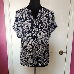 Navy Blue & White Everyday Top